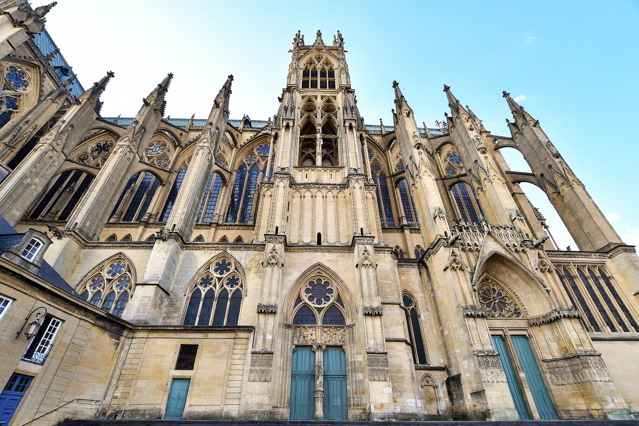 cathedral-5747478_1280.jpg